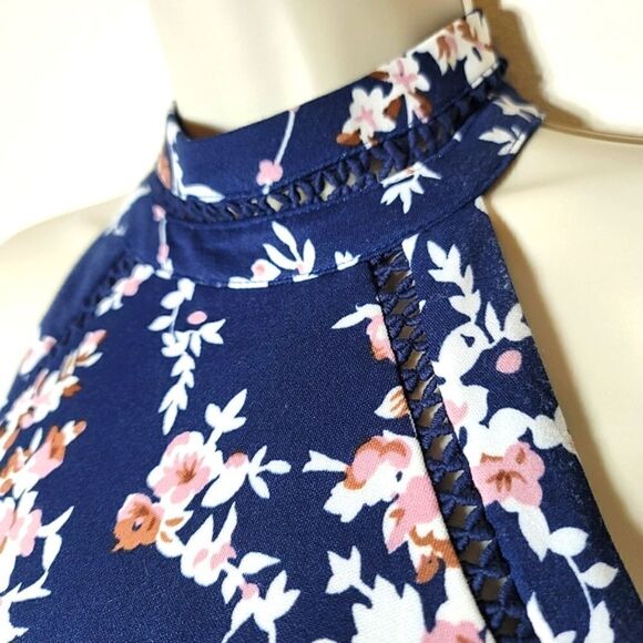 B Darlin Mock Neckline Fit & Flare Pleated Floral Navy & Cream & Pink Dress - Picture 5 of 8